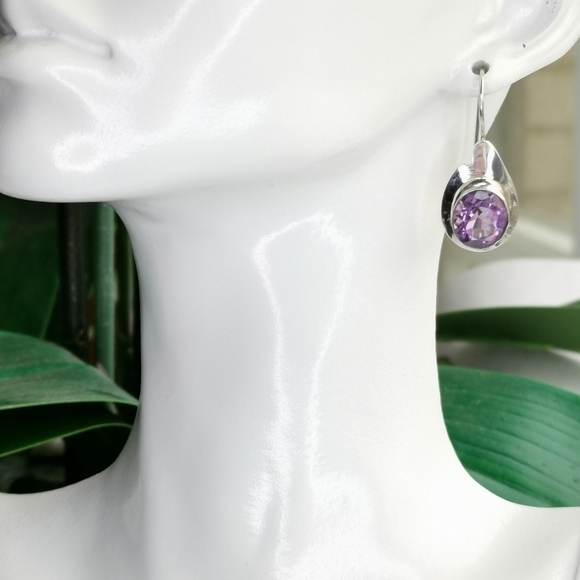 NWT Sterling Silver modernist 4ct oval amethyst drop earrings - Picture 7 of 9